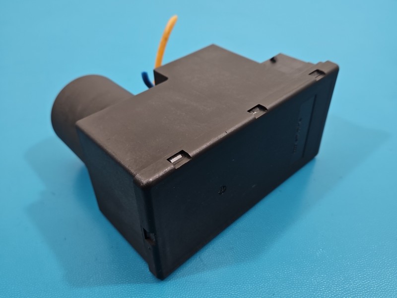 Pompka centralnego zamka Audi A3 8L 8L0862257E Producent części: Audi, Europejska