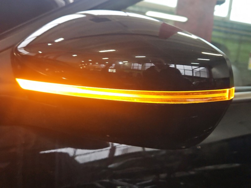 Lusterko lewe pin Peugeot 3008 II HB 5d kolor Ktvd europa