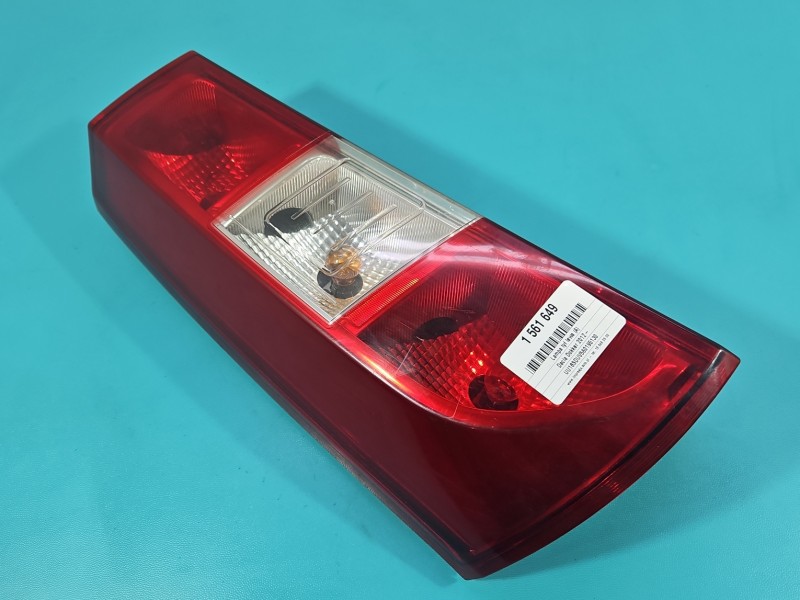 Lampa tył lewa Dacia Dokker HB Z LISTWĄ ŻARÓWKOWĄ EUROPA