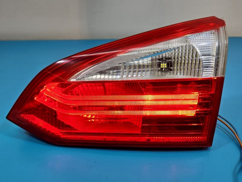 Lampa tył prawa Ford Focus Mk3 kombi EUROPA