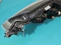 Reflektor prawy lampa przód Toyota C-HR I 16-23 EUROPA 81130-YP282-00