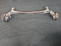 Tylna belka oś tył Toyota Corolla E12 1.8 VVTI USA