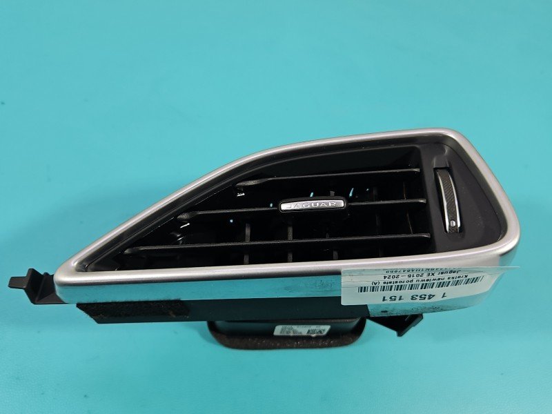Kratka nawiewu Jaguar XE Kratka nawiewu Jaguar XE
