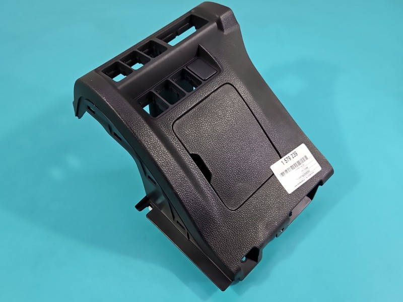 Osłona ZAŚLEPKA PLASTIK Mitsubishi Eclipse Cross 8002C335ZZ