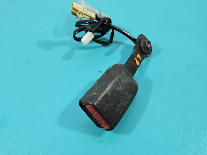 Pas bezpieczeństwa przód prawy pasażera Isuzu D-Max II 11-19