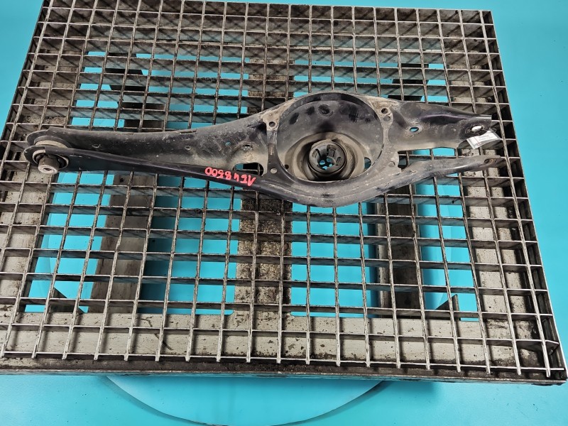 Wahacz tył prawy Cupra Formentor