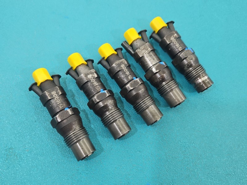 Wtryskiwacz Vw Transporter T4 068130202 2.4d