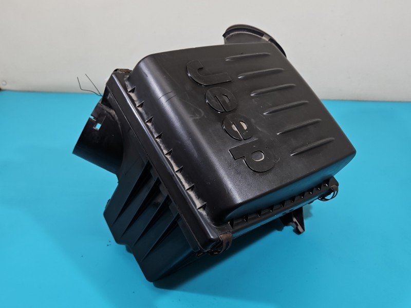 Obudowa filtra powietrza Jeep Grand Cherokee II WJ 04854043 4.7 V8 Obudowa filtra powietrza Jeep Grand Cherokee II WJ 04854043 4.7 V8