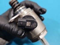 pompka Pompa paliwa Vw Passat B7 2.0 TSI HFS034-135A, 06J127025F Volkswagen