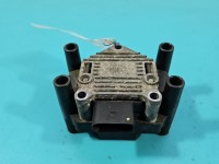 Cewka zapłonowa Audi A3 8L 06B905106A 1.6 SR Producent części: Audi, Pęknięta obudowa