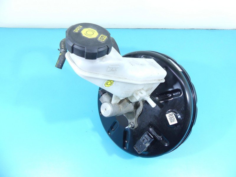 Serwo hamulcowe Hyundai I30 III 16- 58500-J7260, 20210622-0445 1.5 DPI 16V