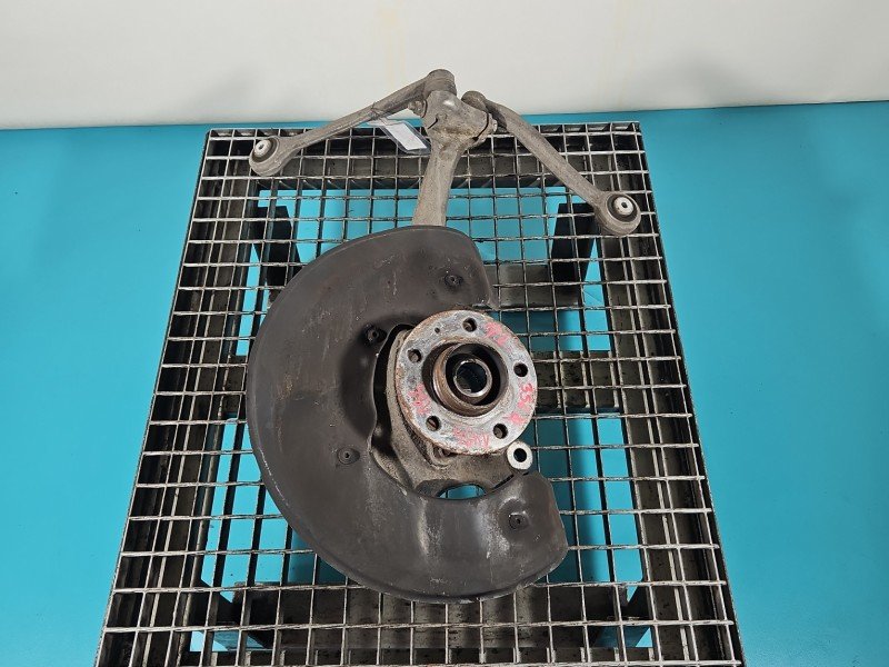 Zwrotnica lewa piasta przód 3.0 TDI AUDI A6 C7 Zwrotnica lewa piasta przód 3.0 TDI AUDI A6 C7