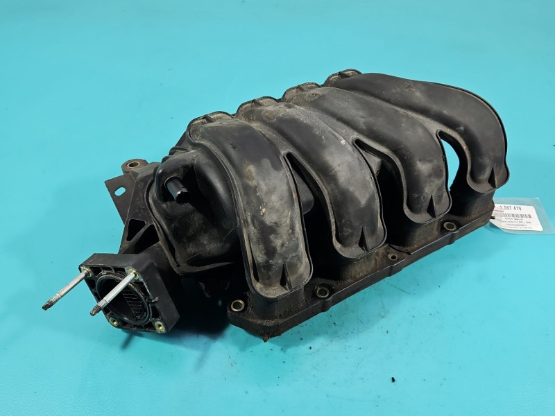 Kolektor ssący Toyota Corolla E12 1.6 vvti