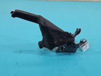 Dźwignia hamulca ręcznego Opel Astra IV J 13432895