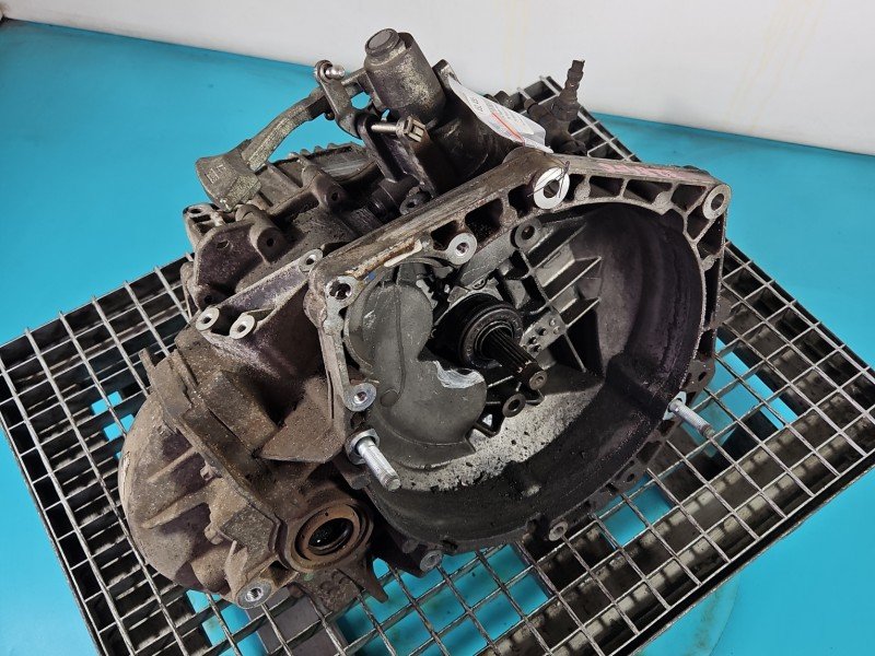 Skrzynia biegów Fiat Grande Punto 1.9 jtd Skrzynia biegów Fiat Grande Punto 1.9 jtd