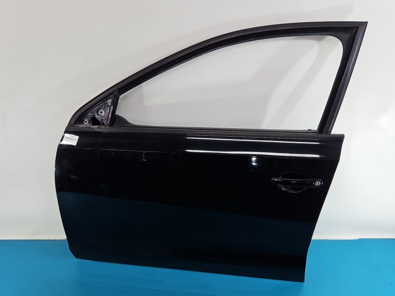 DRZWI PRZÓD LEWE KIEROWCY Vw Jetta VI 4d L041