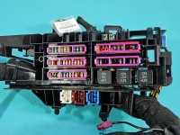 Skrzynka bezpieczników Audi A4 B9