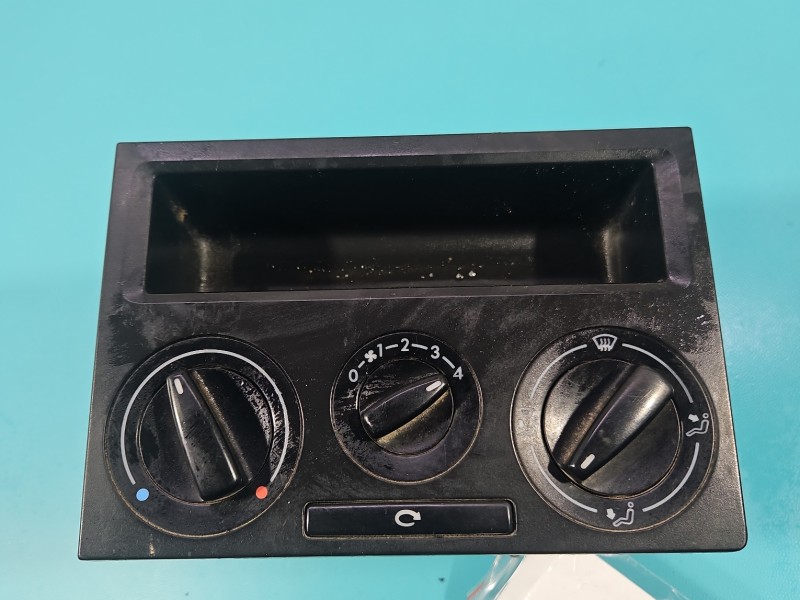 Konsola panel nawiewu Vw Transporter T4 7D1819075H