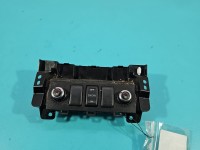 Przełącznik INFINITI, podgrzewania foteli, trybu jazdy INFINITI QX50