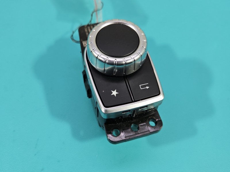 Przełącznik radia nawigacji panel Mercedes W246 A2469005615