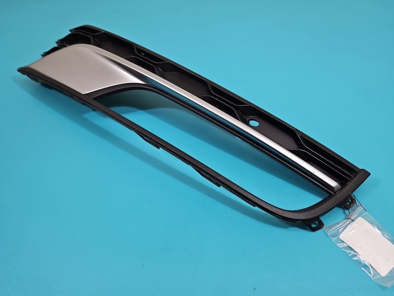 Zaślepka kratka zderzaka prawa atrapa Vw Passat B7 3AA853666G