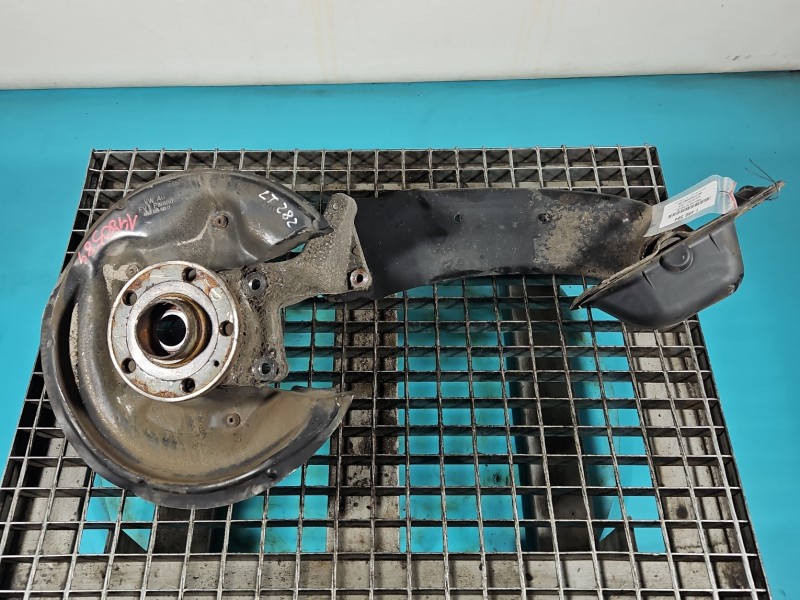 Piasta koła tył lewa zwrotnica łożysko Audi Q3 2.0 tdi (CFGC) Piasta koła tył lewa zwrotnica łożysko Audi Q3 2.0 tdi (CFGC)