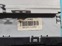 Radio fabryczne Hyundai I20 I 08-14 96121-1J252 radioodtwarzacz