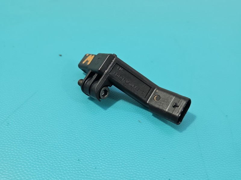 Czujnik położenia wału korbowego Skoda Kamiq 05E906433E