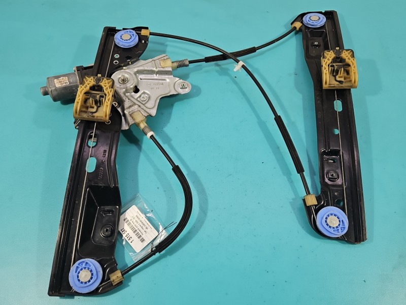 Podnośnik przód lewy Opel Insignia A 5d kombi