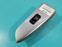 Przełącznik szyb Toyota Land Cruiser 120 J120 84030-60022 TOYOTA, przód prawy EU