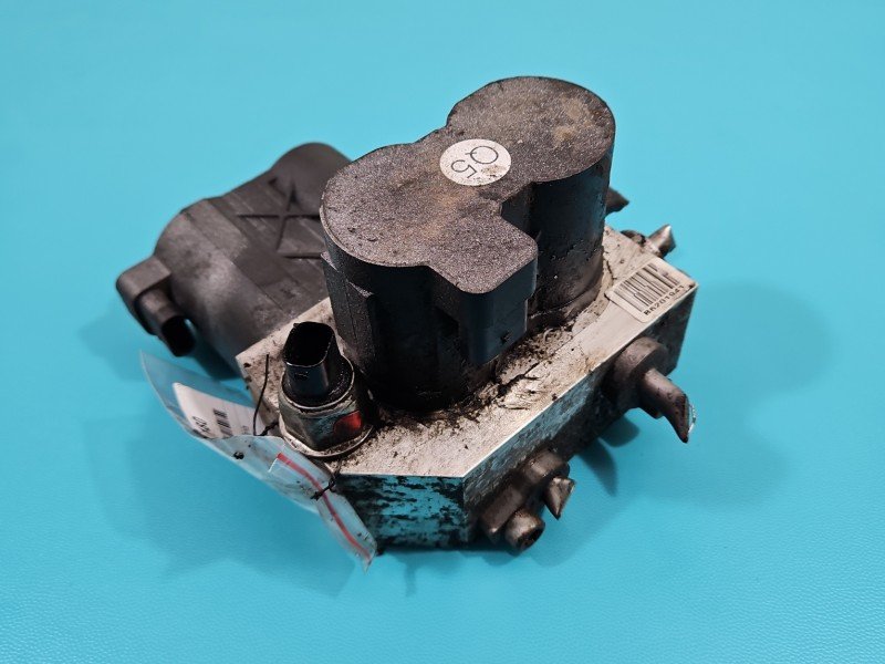 Zawór zawieszenia Mercedes W221 A2213200358 Zawór zawieszenia Mercedes W221 A2213200358