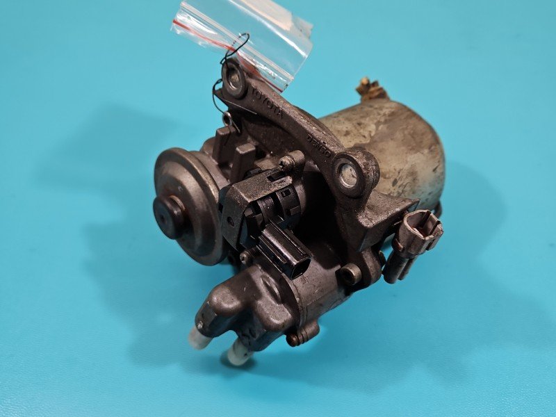 Obudowa filtra paliwa Toyota Land Cruiser J200 07- 23300-51042 4.5 V8 D4D Obudowa filtra paliwa Toyota Land Cruiser J200 07- 23300-51042 4.5 V8 D4D