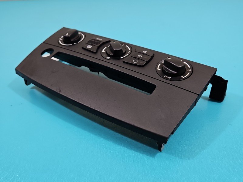 Konsola panel nawiewu Bmw e60 e61 6946979