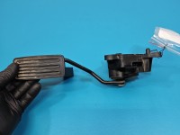 Pedał gazu potencjometr Nissan Qashqai I J10 06-13 1.6 16V (HR16DE)
