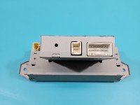 Wyświetlacz Toyota Avensis II T25 86110-05020 monitor