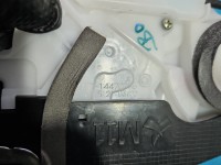 Zamek tył prawy Toyota Yaris IV 2pin M73-14470