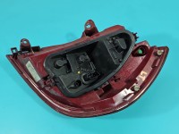 Lampa tył lewa Renault Clio III HB Przebarwienie hatchback Z LISTWĄ ŻARÓWKOWĄ EUROPA
