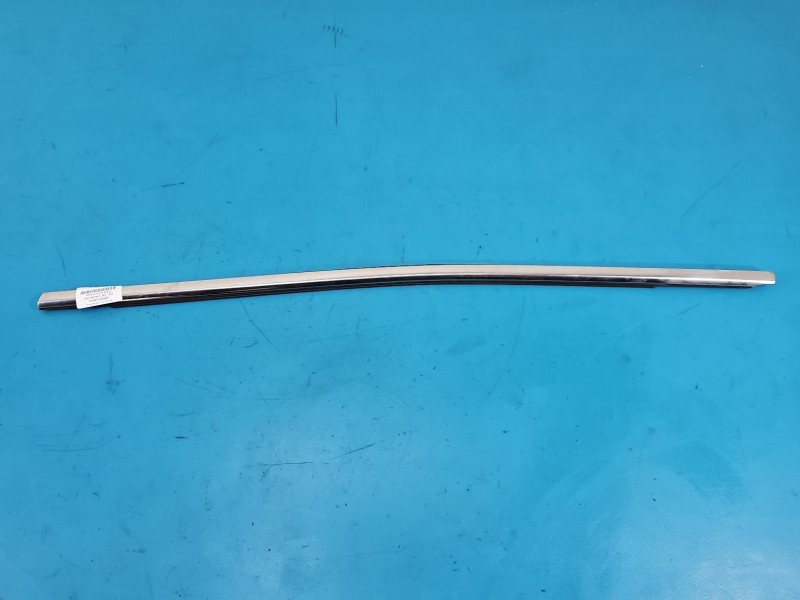 Listwa drzwi przód lewa Jeep Cherokee KL