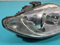 Reflektor prawy lampa przód Seat Exeo EUROPA