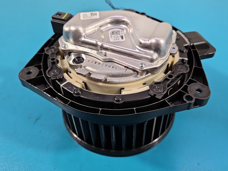 Dmuchawa nawiewu wentylator BMW X3 G01 europa