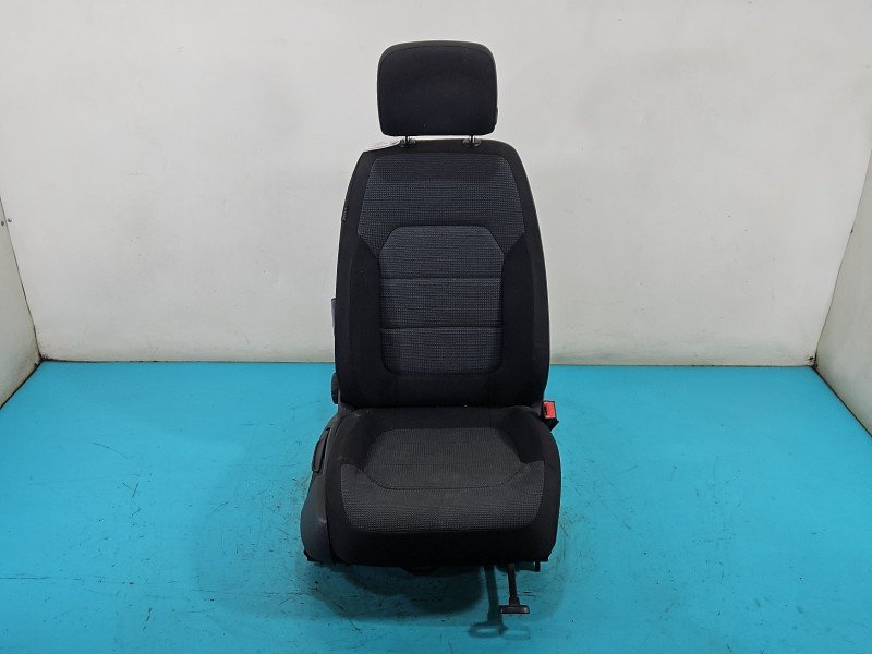 Fotel prawy przód pasażera Vw Passat B7