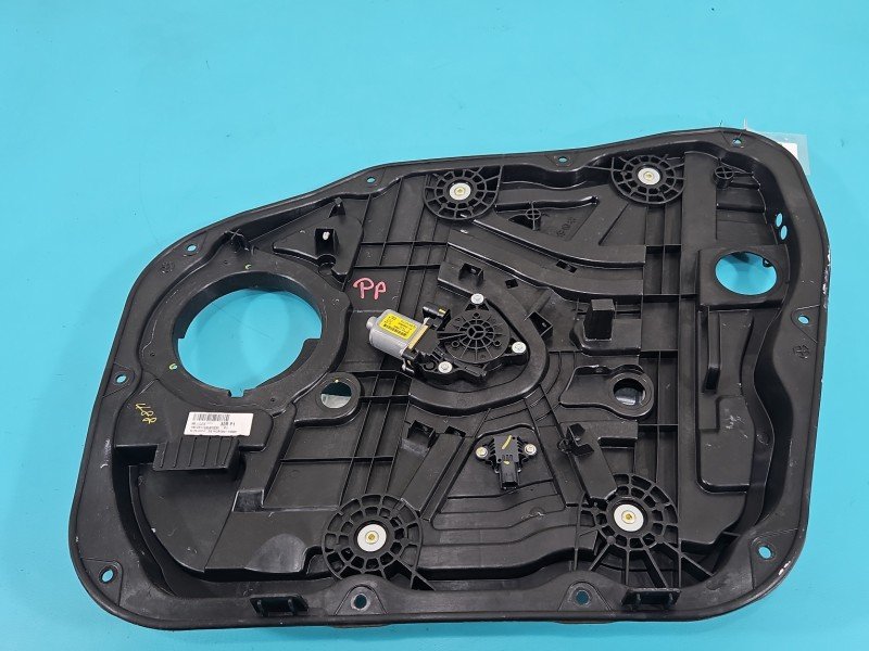 Podnośnik przód prawy Hyundai Tucson III 15-20 82460-D3000 5d HB Podnośnik przód prawy Hyundai Tucson III 15-20 82460-D3000 5d HB