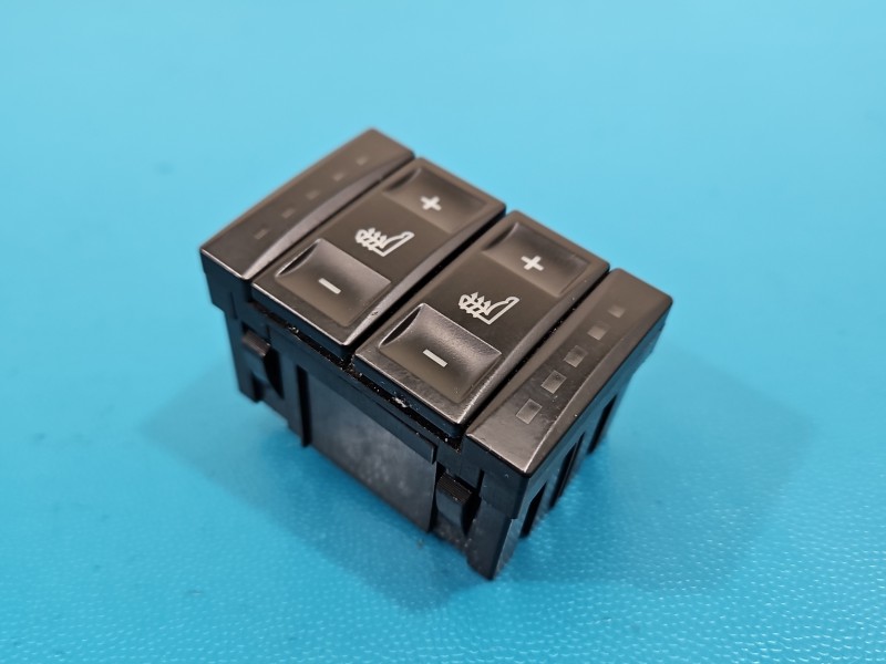Przełącznik grzania foteli Ford Mondeo Mk4