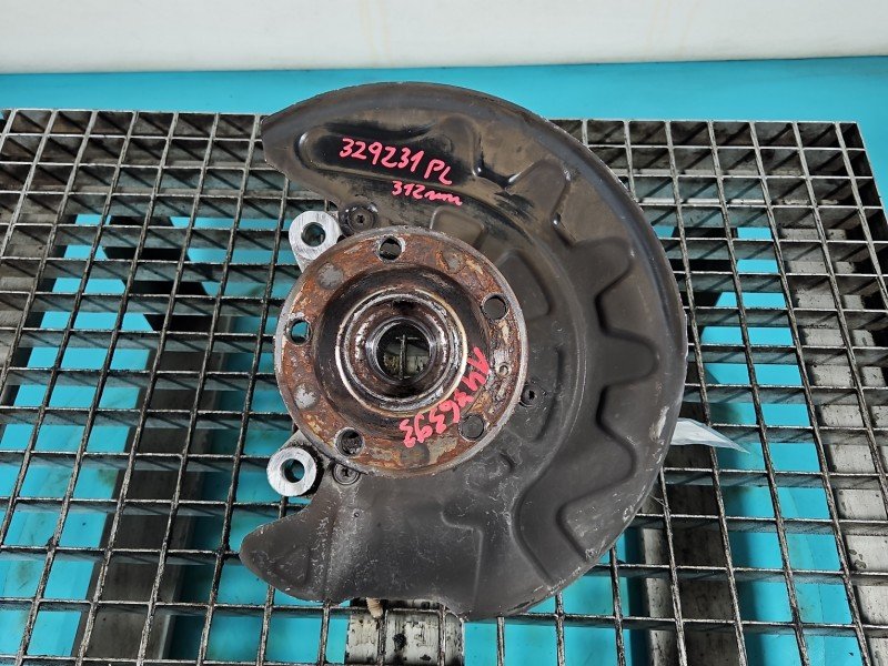 Zwrotnica lewa piasta przód 1.8 TSI Seat Leon III 12- Zwrotnica lewa piasta przód 1.8 TSI Seat Leon III 12-
