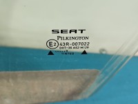 Szyba drzwi przód lewa Seat Toledo II Leon I sedan