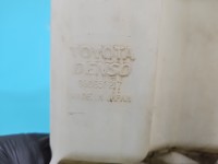 Zbiornik Zbiorniczek płynu spryskiwacza Toyota Rav4 III 05-