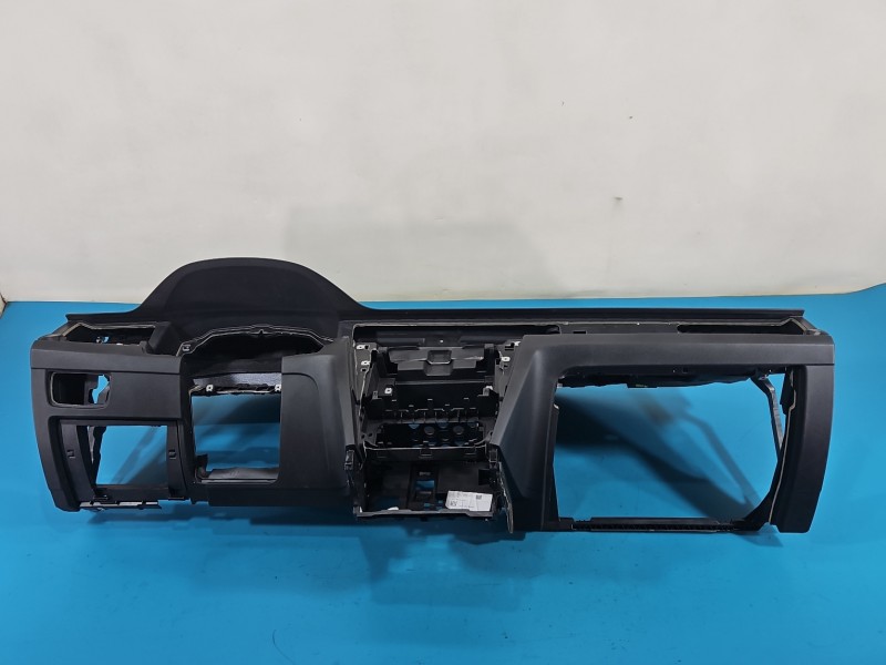 Deska rozdzielcza airbag pasażera kokpit Vw Passat B8