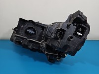 Reflektor prawy lampa przód Peugeot 3008 II EUROPA