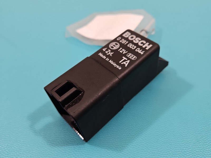 Przekaźnik świec żarowych Honda Civic VIII UFO 0281003044 Przekaźnik świec żarowych Honda Civic VIII UFO 0281003044