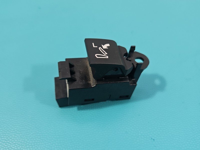 Przełącznik Europejska, SKŁADANIA FOTELA, FK72-14B705-AA Land rover Discovery Sport 14- L550